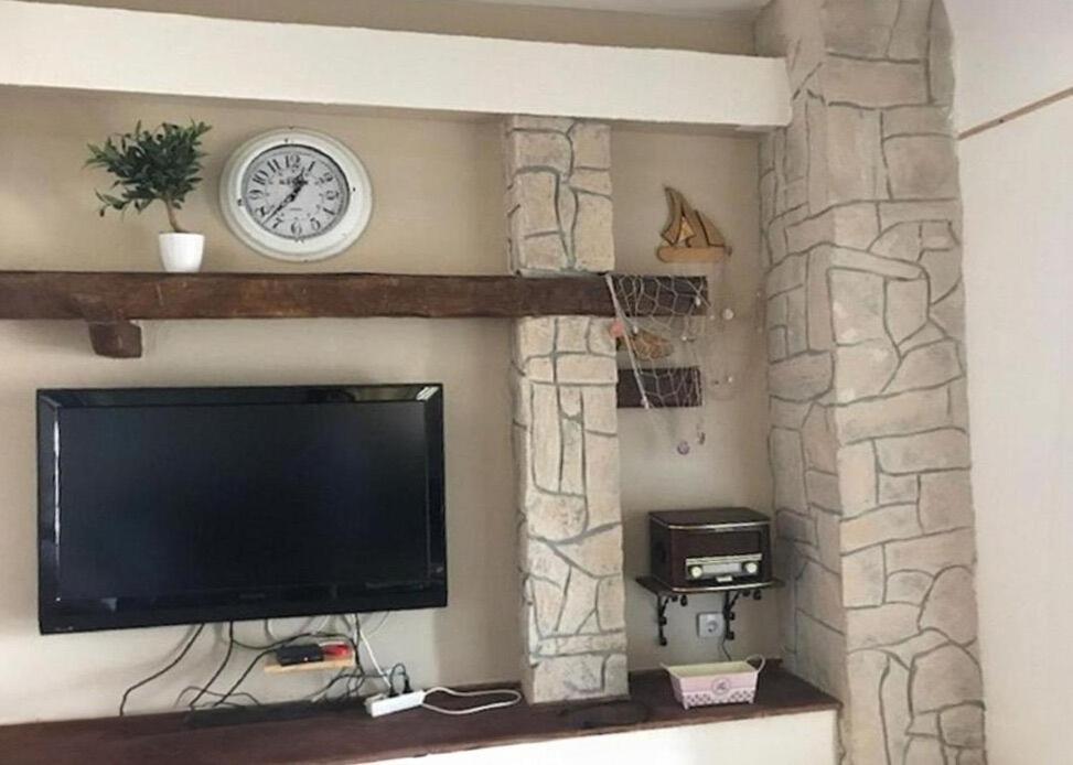 Apartments Neno - 20 M From Beach ريباريكا المظهر الخارجي الصورة