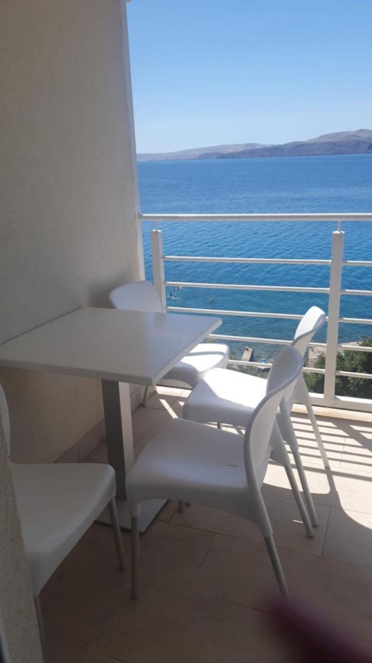 Apartments Neno - 20 M From Beach ريباريكا المظهر الخارجي الصورة
